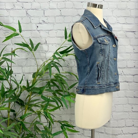 Levi Strauss Vintage Levi's Light Wash Denim Vest - Picture 2 of 6